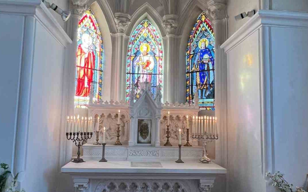 The Chapel at Château de la Boutinière on Chateau DIY